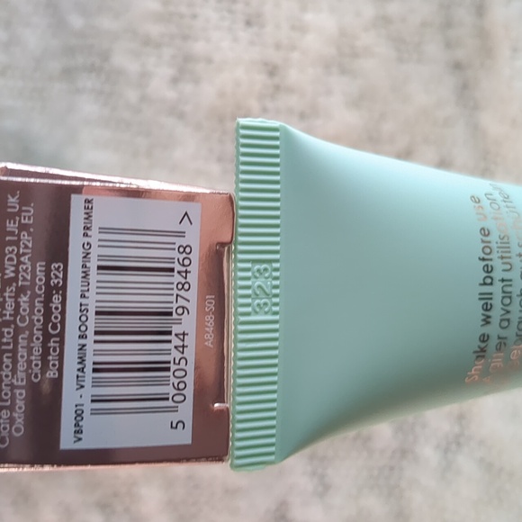 Ciaté LONDON Vitamin Boost Plumping Primer, 30ml/1.01fl oz - Picture 3 of 9